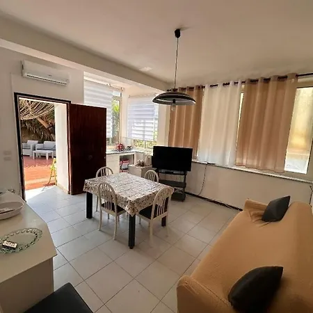 Detache With Sea View Apartment *