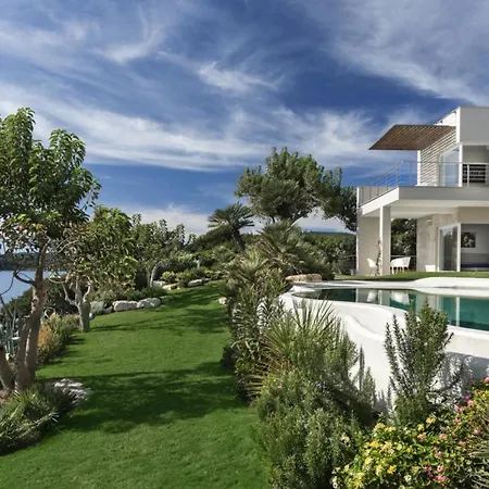 Detache With Sea View *