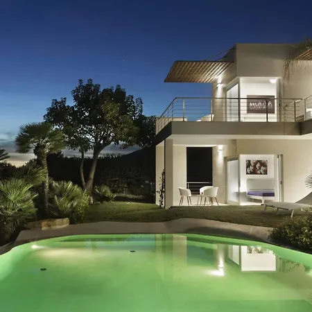 Detache With Sea View Apartment *