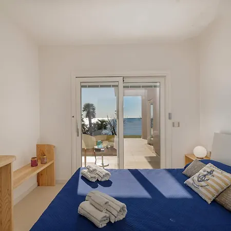 Detache With Sea View Apartment